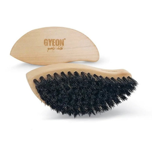 GYEON Q²M LEATHER BRUSH